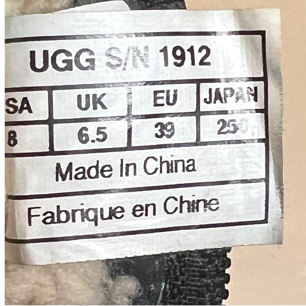 UGG Australia Boots Womens 8 Black Suede Shearling Lined Buckle Moto Lug Sole - Picture 13 of 13